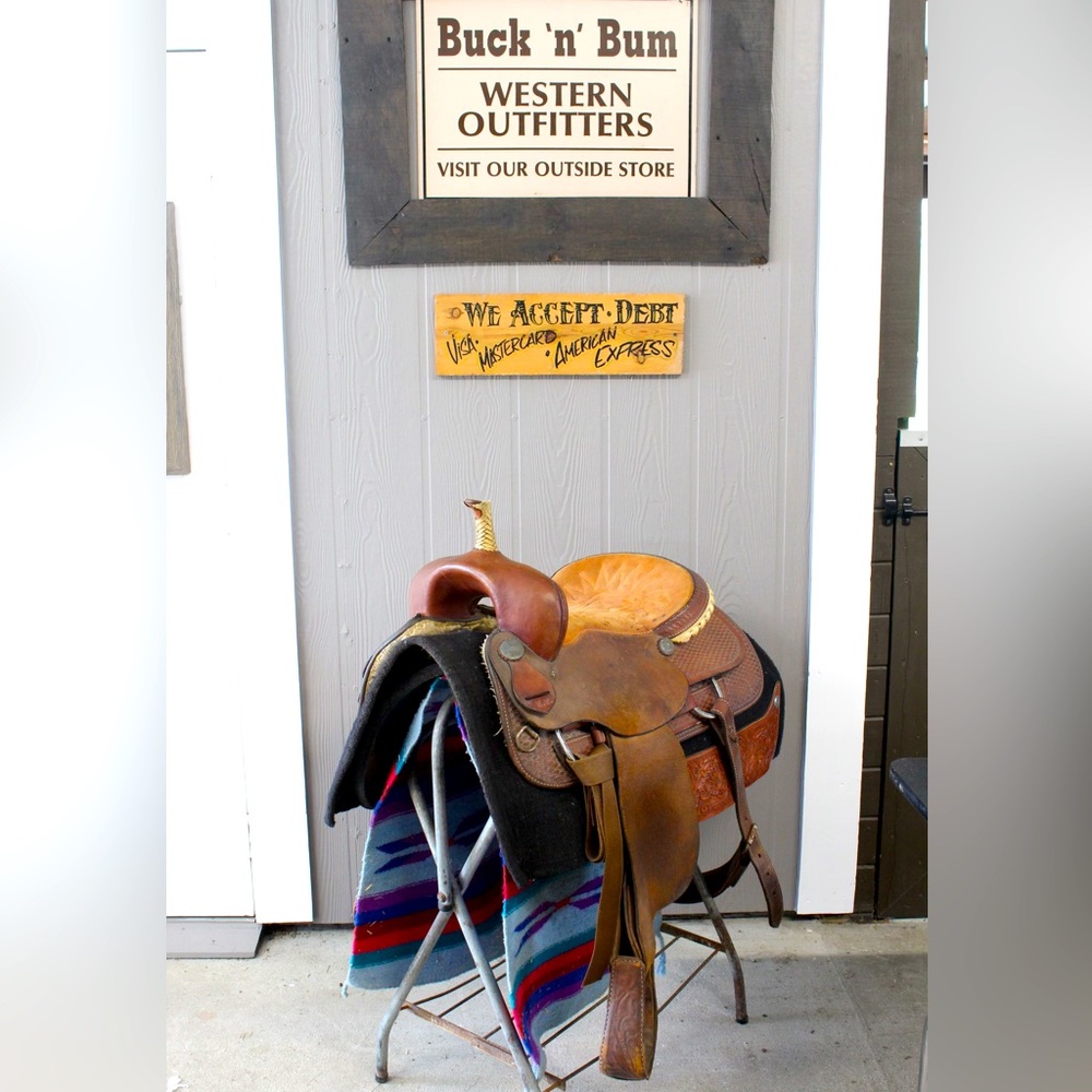 17” W.W. Custom Cutter Leather Saddle - Pre-loved 🤠